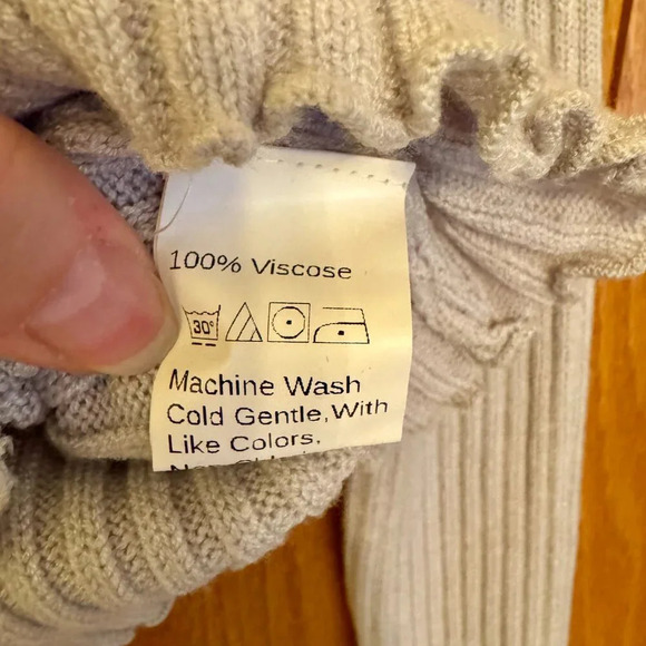 Shein Women's Gray Ribbed Knit Cropped Sweater Size M Mock Neck Pullover - Picture 4 of 5